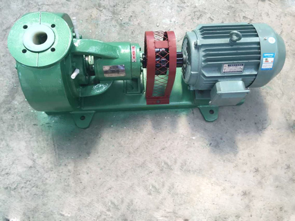 VC-D系列多功能液壓振動(dòng)夯實(shí)機(jī)
